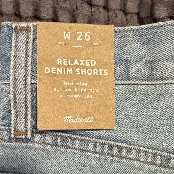 Madewell Women's Light Wash Jean Shorts - Picture 4 of 6